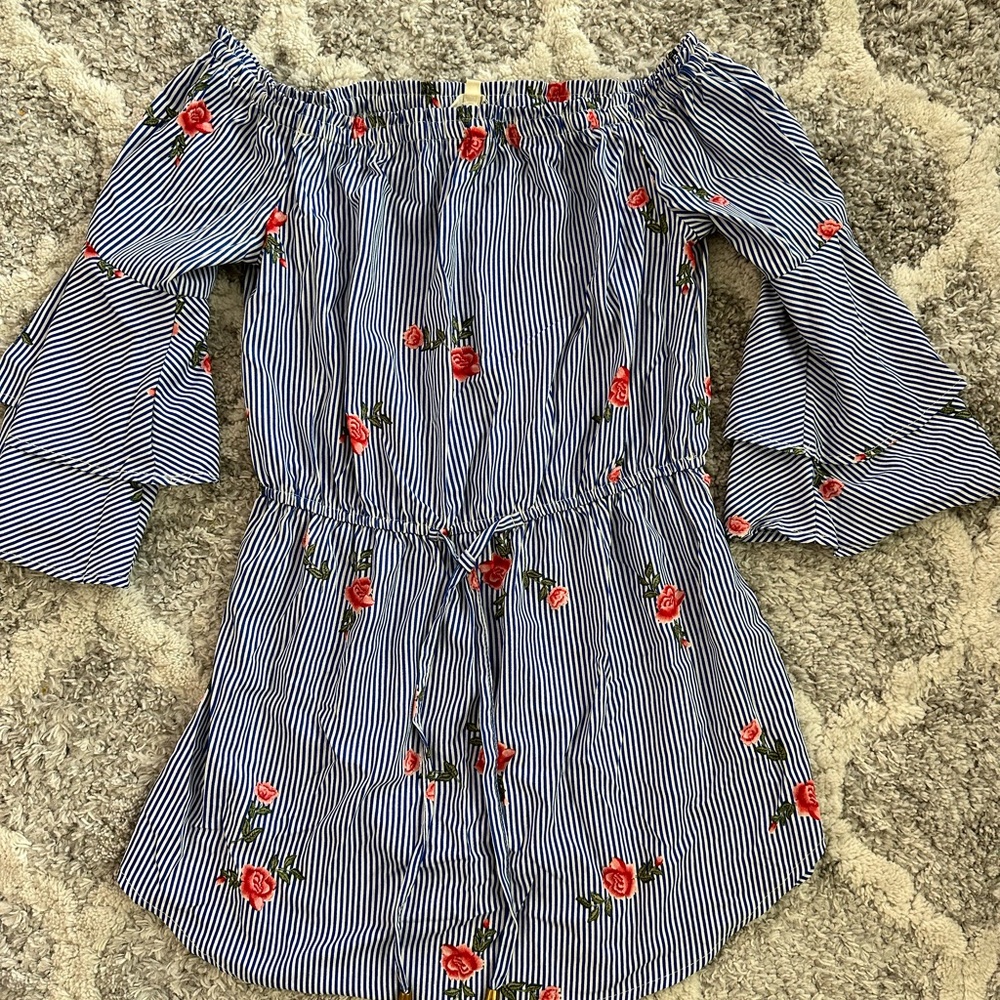 Bell sleeve floral dress